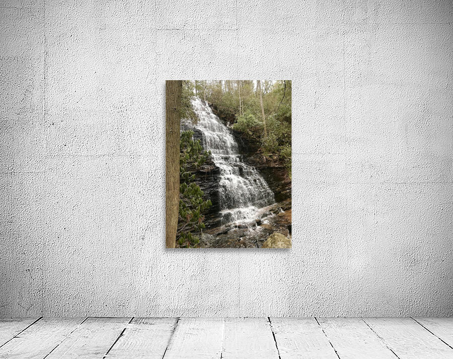 Benton Trail Falls Wall Preview