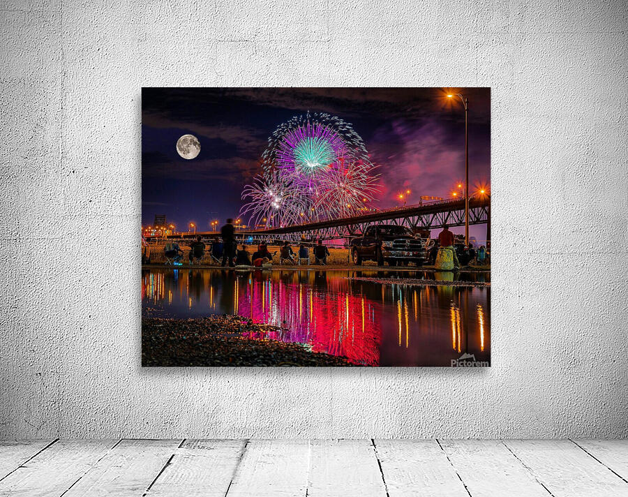 Montreal fireworks competition Wall Preview