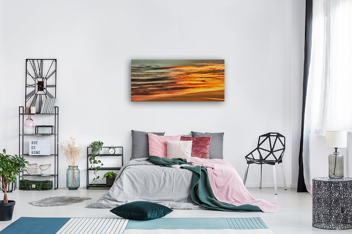 HR002 Reproduction