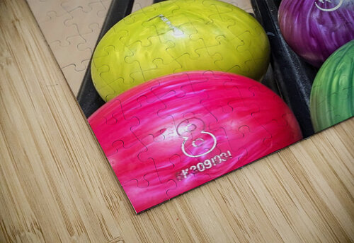 Rainbow strikes Hilarina puzzle