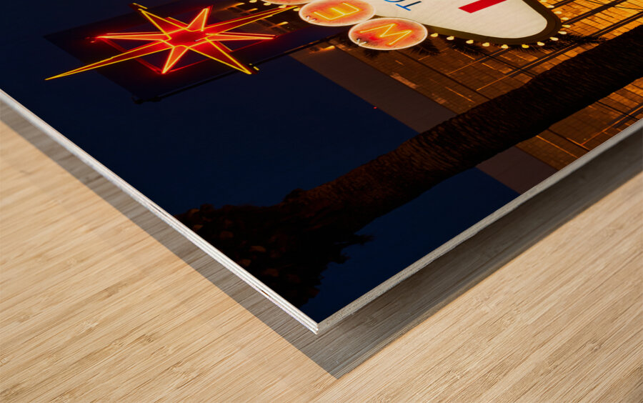 Las Vegas Sign at Dusk DSC01633 Wood print