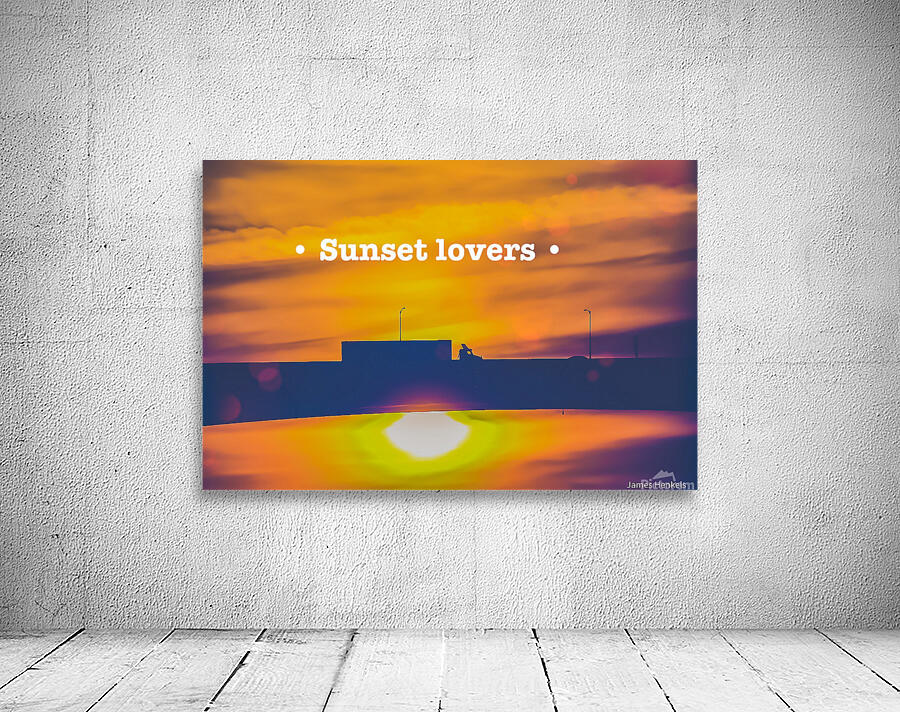 Sunset Lovers  Wall Preview
