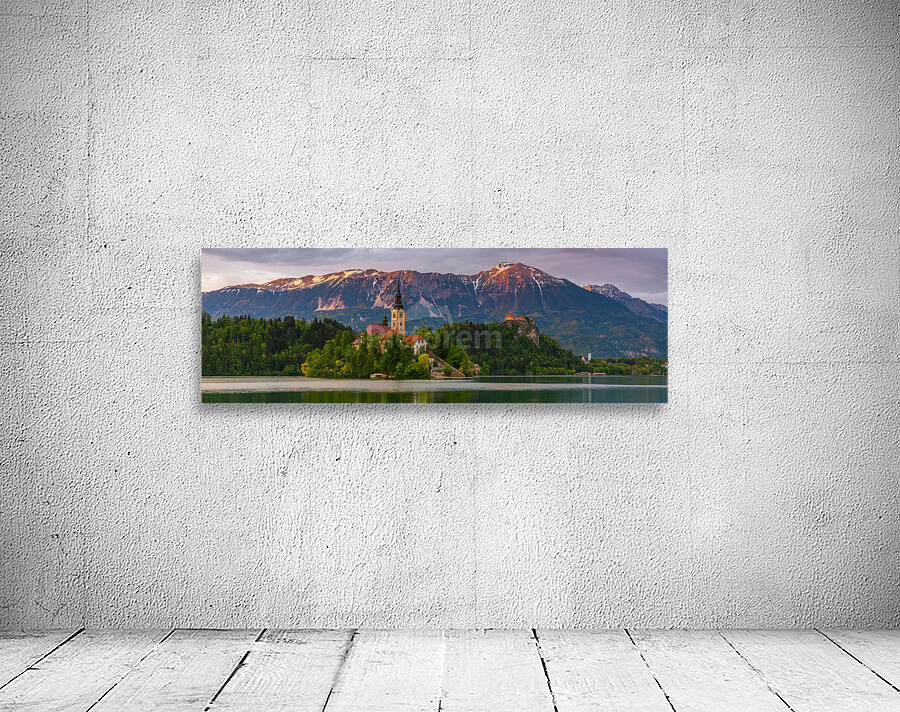 An evening in Bled Wall Preview