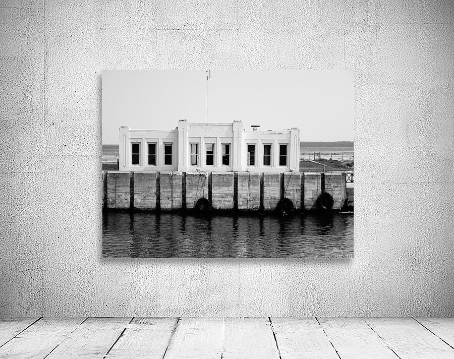 Building at sea Wall Preview