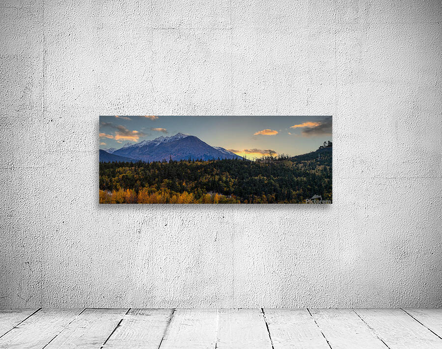 Alaska mountains Wall Preview