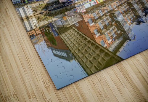 Canal reflections Leeds Assaf Frank Casse tête