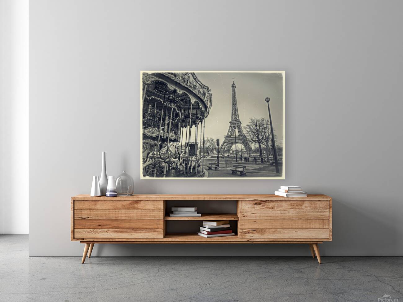 Carousel with the Eiffel tower in the background Reproduction