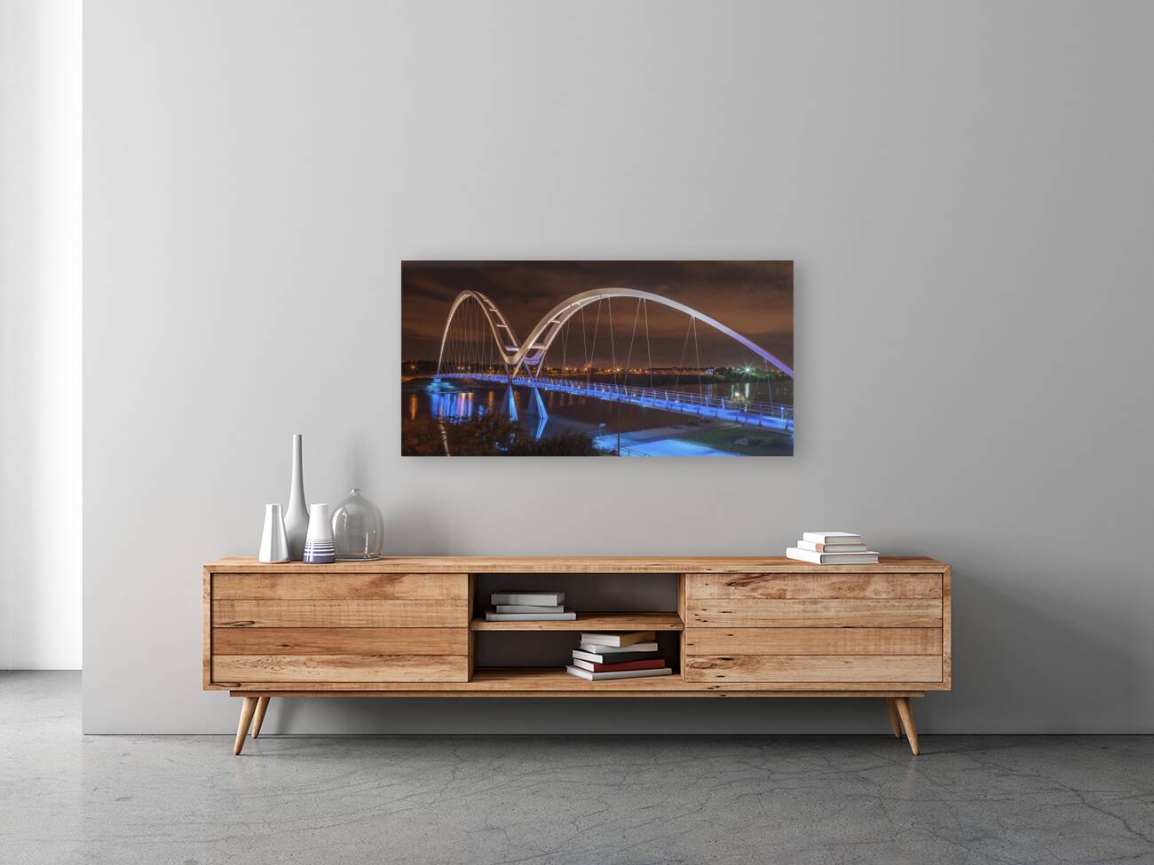 Millenium bridge Reproduction