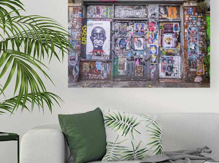 Graffiti lane by Assaf Frank