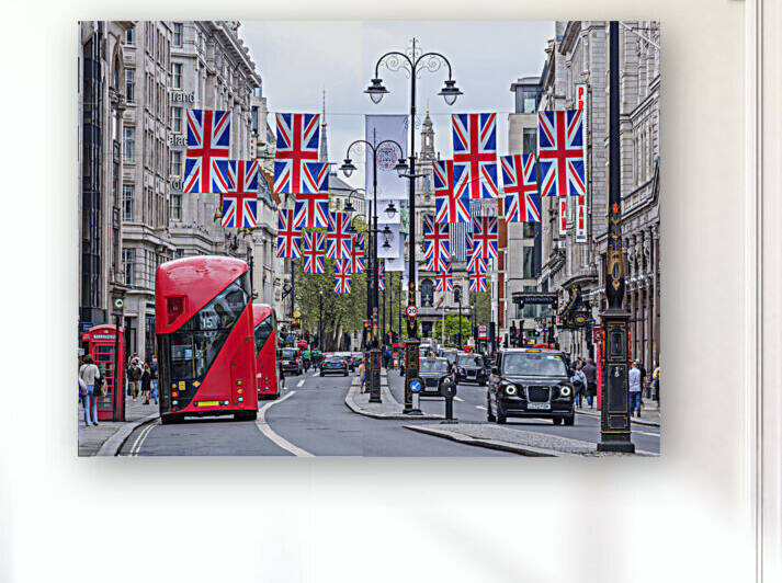 Londons Iconic Melody by Assaf Frank