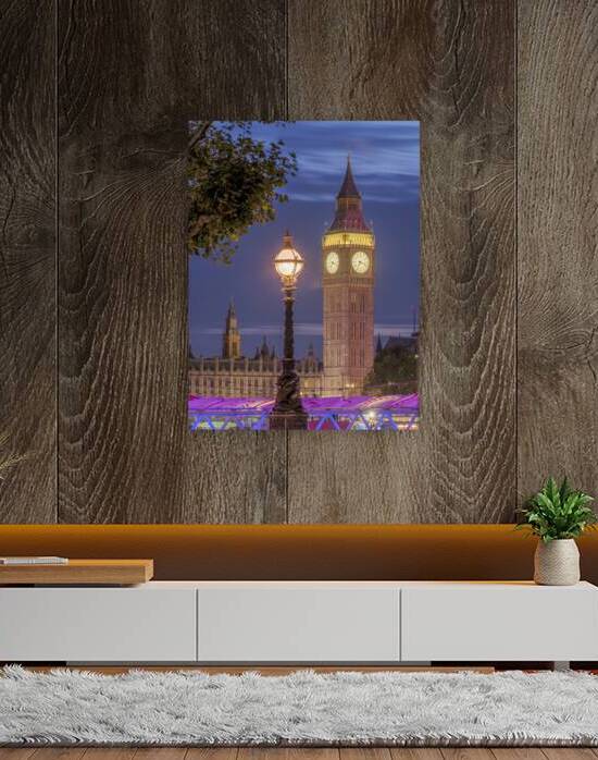 Street lamp and Big Ben by Assaf Frank