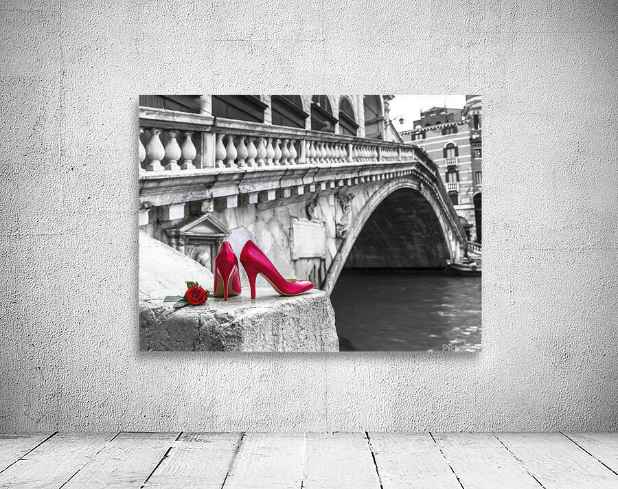 High heels on Rialto Bridge Wall Preview
