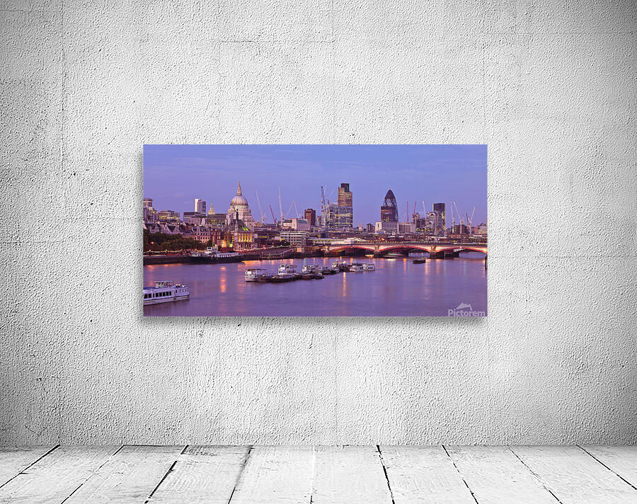 Dusk on the Thames Wall Preview