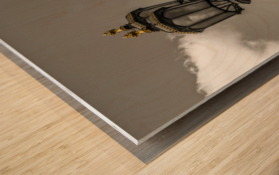 Street lamp with Big Ben in background, London, UK Wood print