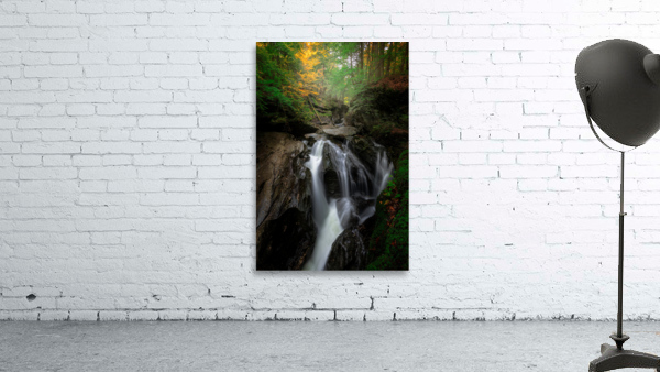 Bingham Falls Wall Preview
