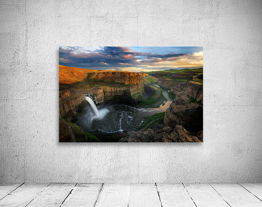 Sunset at Palouse Falls Wall Preview