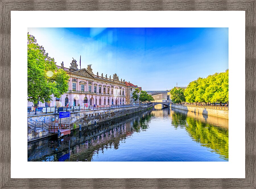 Store Berlin 5L3A3479 Picture Frame print