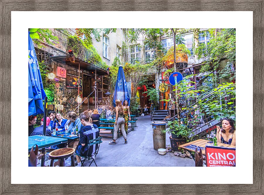 Store Berlin 5L3A3239 Picture Frame print