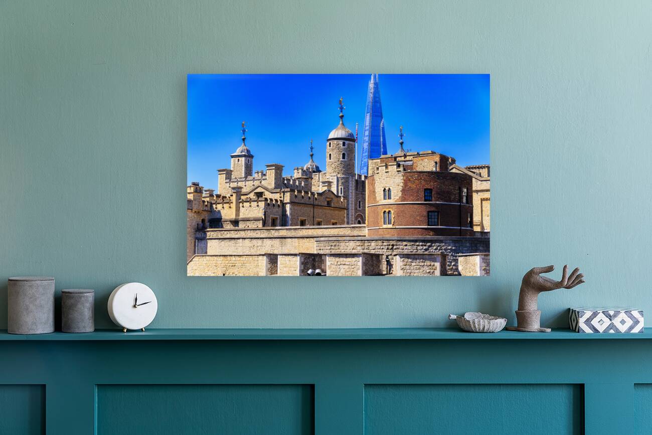 Store London 5L3A1271 Reproduction