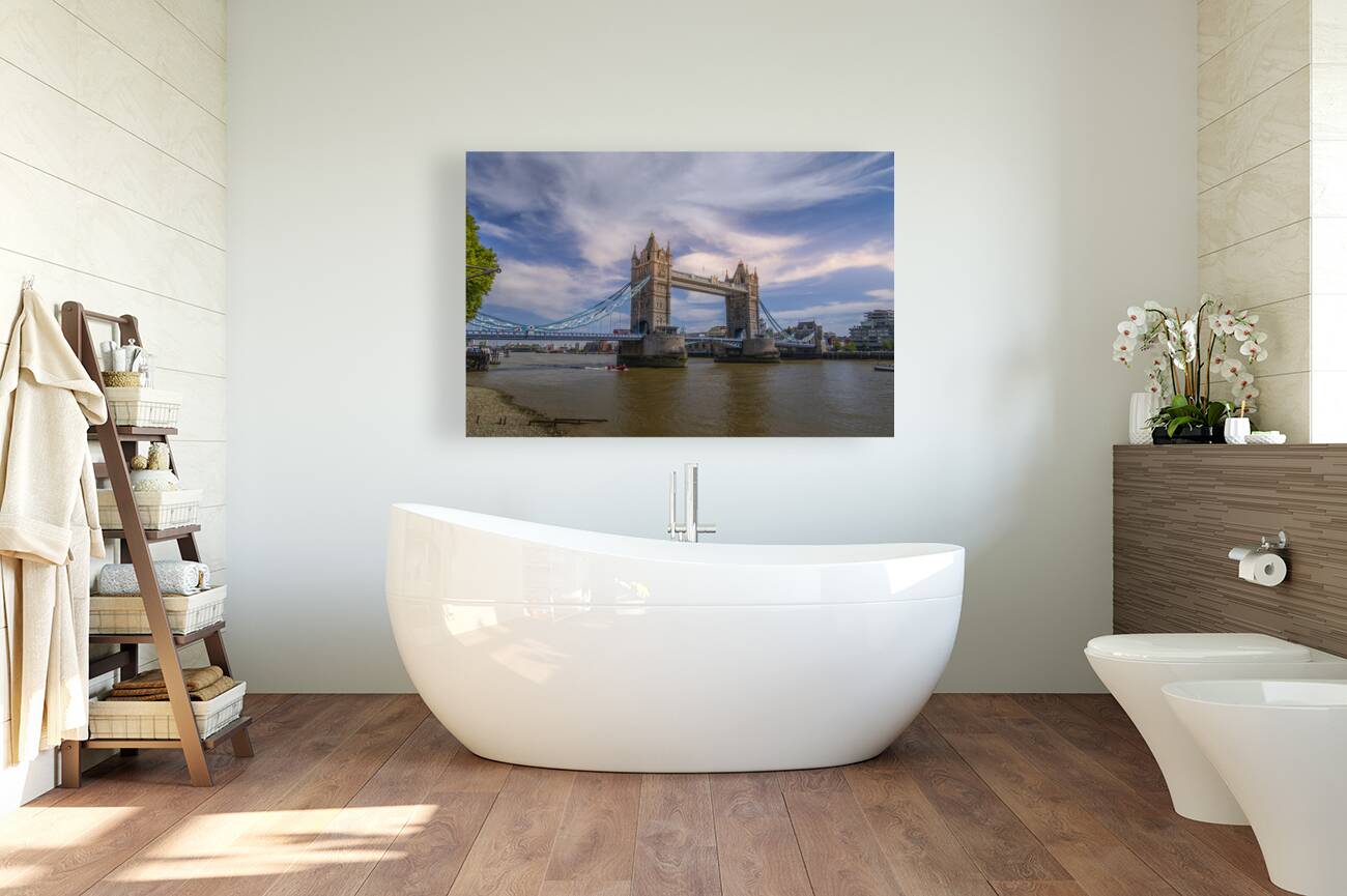 Store London 5L3A1412 Reproduction