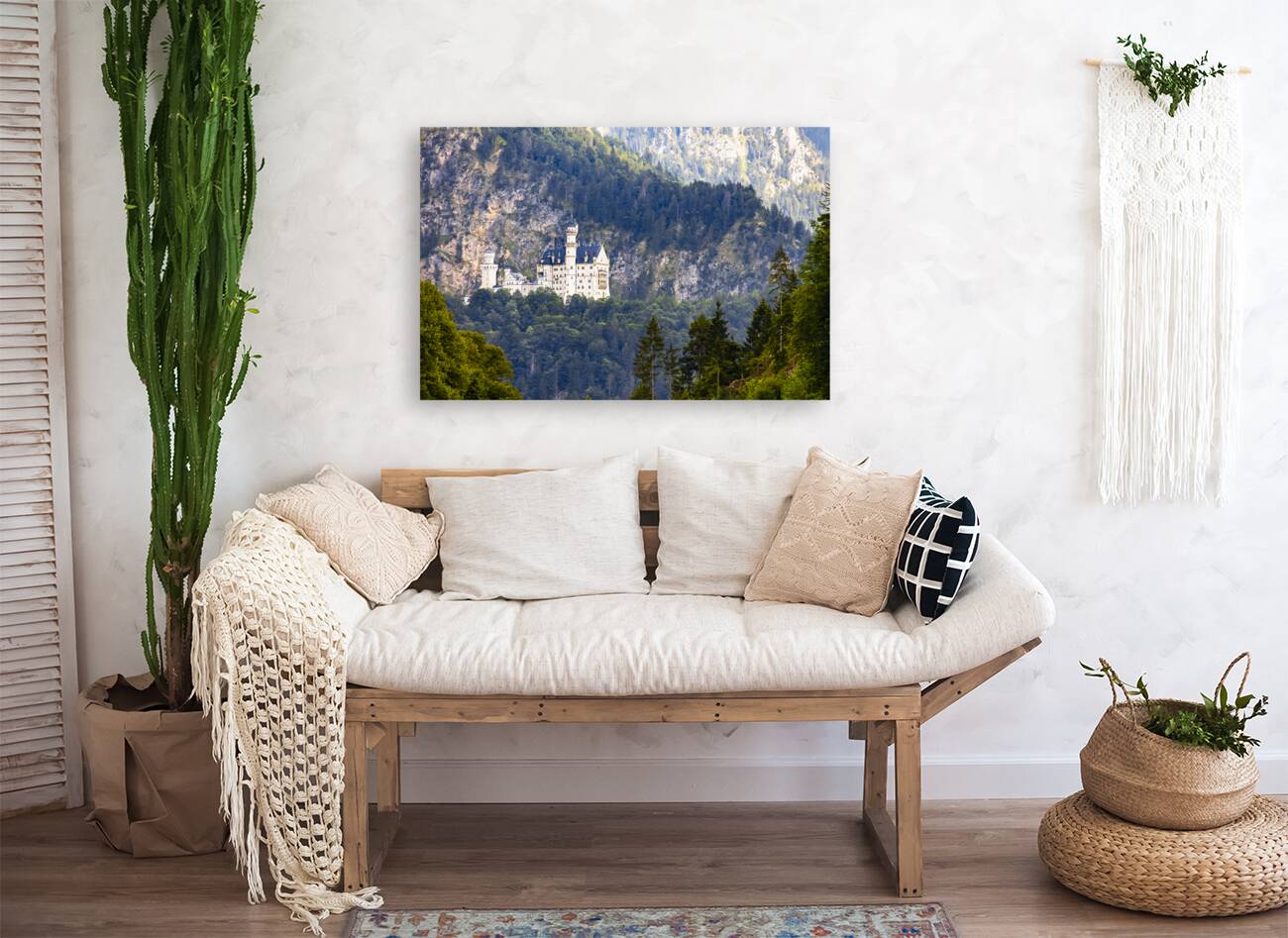 Store Munich  5L3A4301 Enhanced NR Reproduction