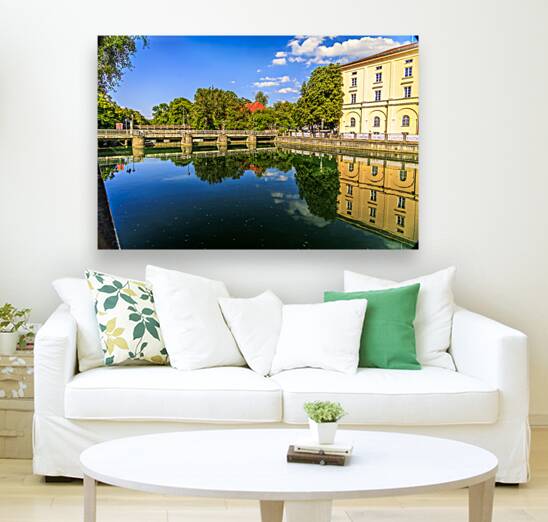 Store Munich  5L3A4490 Reproduction