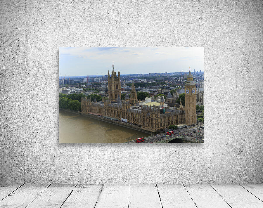 Store London 5L3A1756 Wall Preview