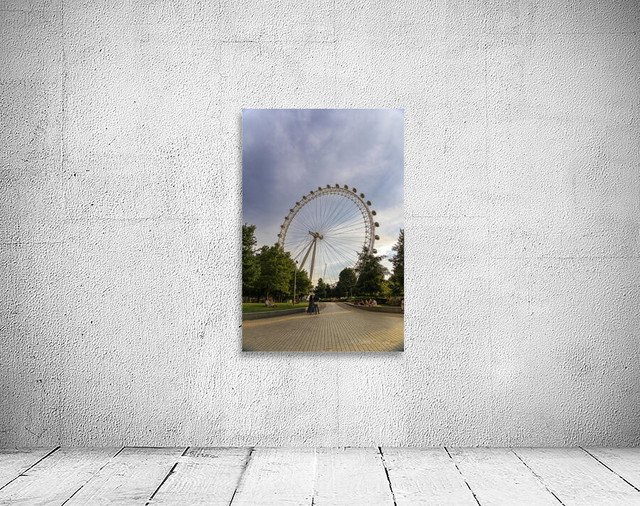 Store London 5L3A1818 Wall Preview