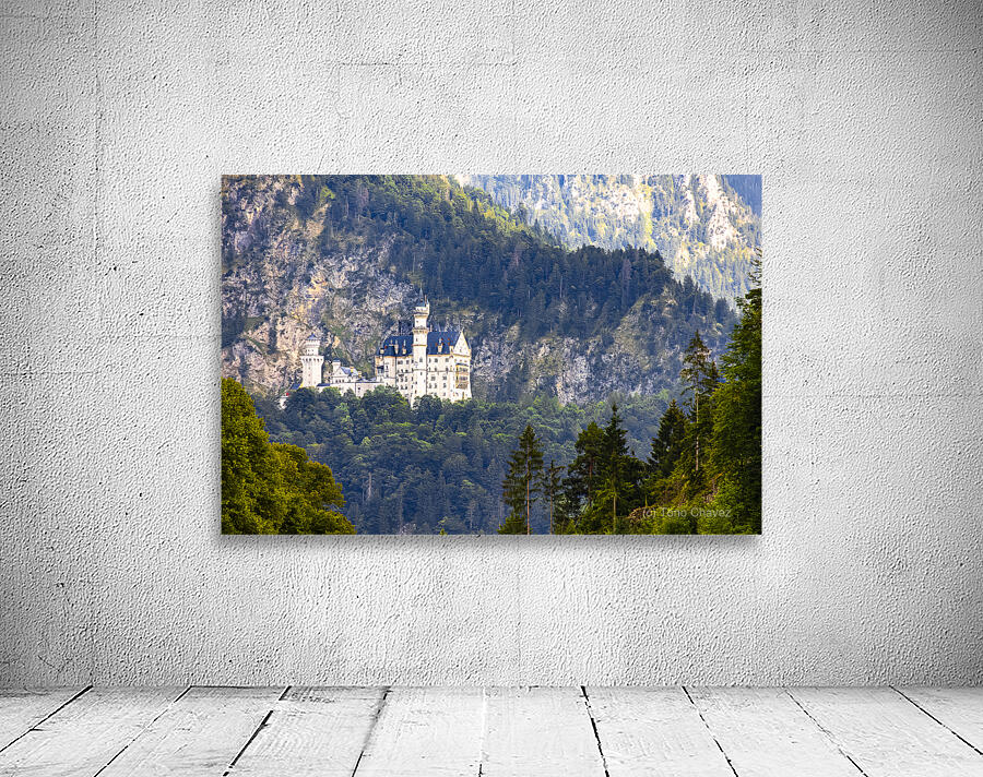 Store Munich  5L3A4301 Enhanced NR Wall Preview