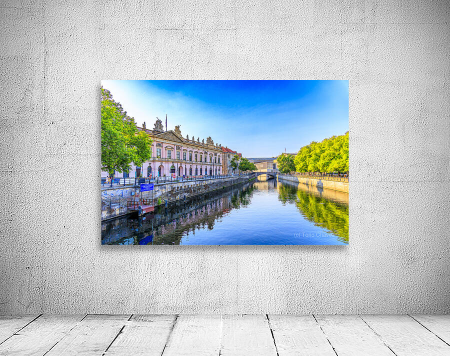 Store Berlin 5L3A3479 Wall Preview