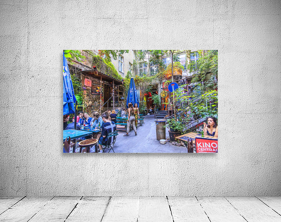 Store Berlin 5L3A3239 Wall Preview