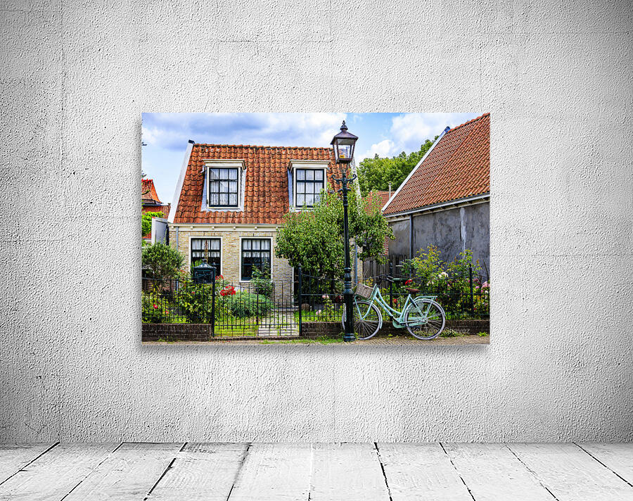 Holland E2A9832 Wall Preview