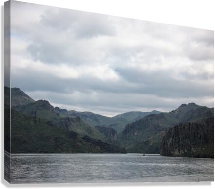 MONTAIN LAKE Canvas Print