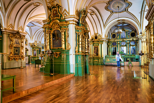 St. Nicholas Naval Cathedral interior in St. Petersburg Téléchargement Numérique