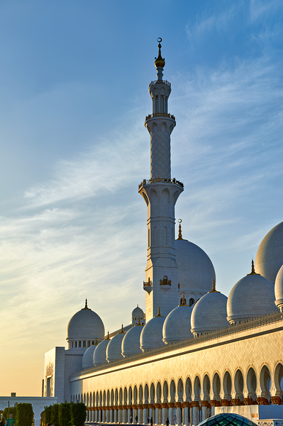 Sheikh Zayed Grand Mosque in Abu Dhabi during sunset Digital Download
