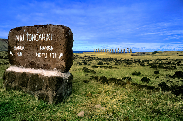 Easter Islands Ahu Tongariki Moai statues and directional sign. Digital Download