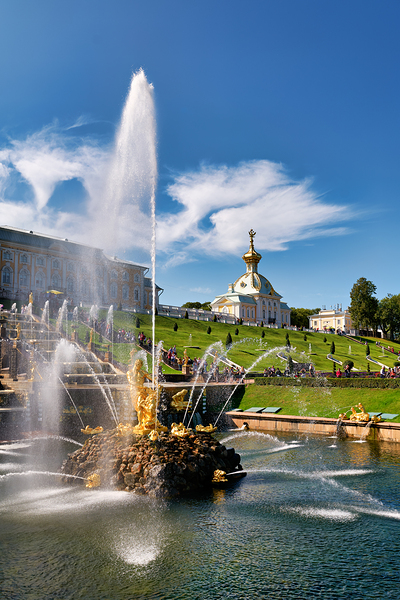 Fountains and gardens at Peterhof Palace in Saint Petersburg Digital Download