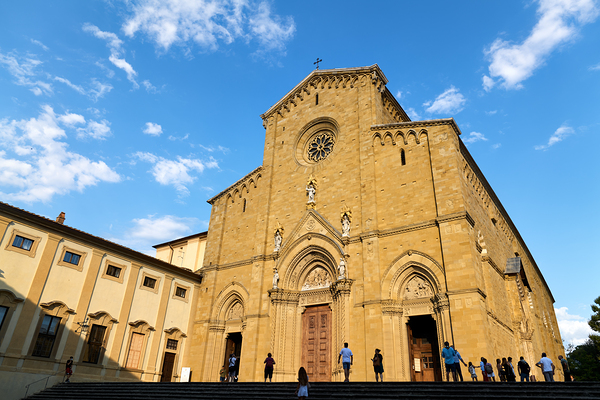 Visit to Cattedrale dei Santi Pietro e Donato in Arezzo Tuscany Digital Download
