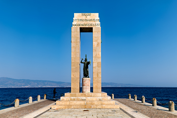 Monument to Vittorio Emanuele on the seafront in Reggio Calabria Digital Download