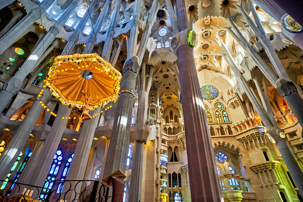 Explore Basílica de la Sagrada Familia in Barcelona now Digital Download