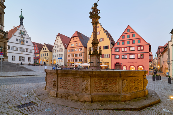 Rothenburg ob der Tauber Market Square with Georgsbrunnen founta Digital Download