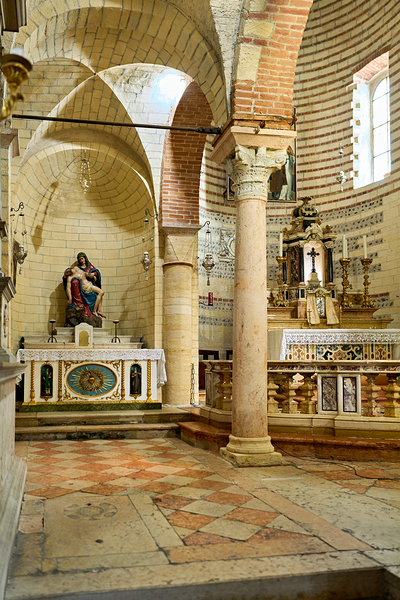 Verona Veneto Italy. San Lorenzo Basilica Digital Download