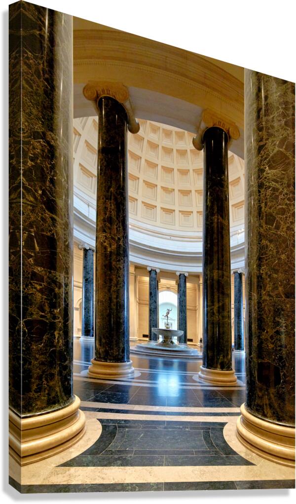 The central rotunda in the West Wing of the National Gallery of Art in Washington D.C.