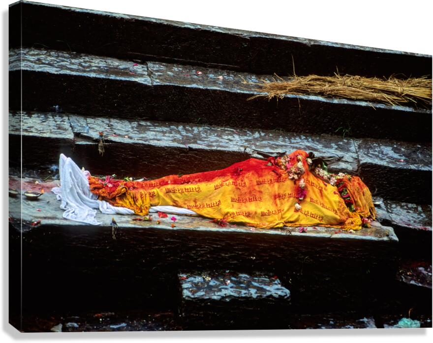 Nepal. Kathmandu. Cremation in Pashupatinath