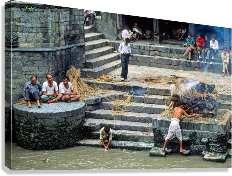 Nepal. Kathmandu. Cremation in Pashupatinath