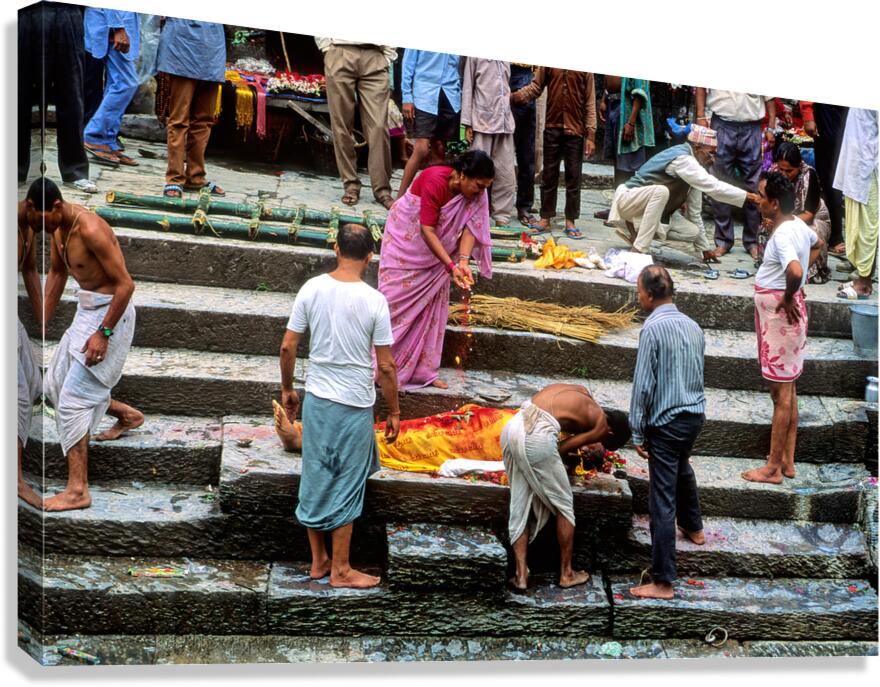 Nepal. Kathmandu. Cremation in Pashupatinath