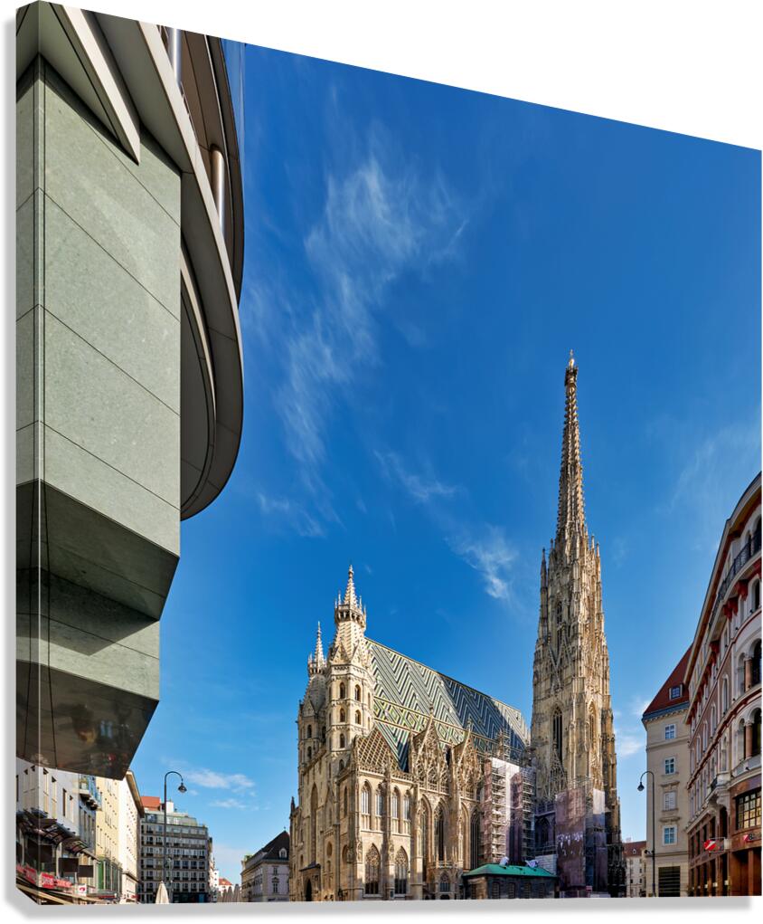 St. Stephens Cathedral Vienna under a clear blue sky.