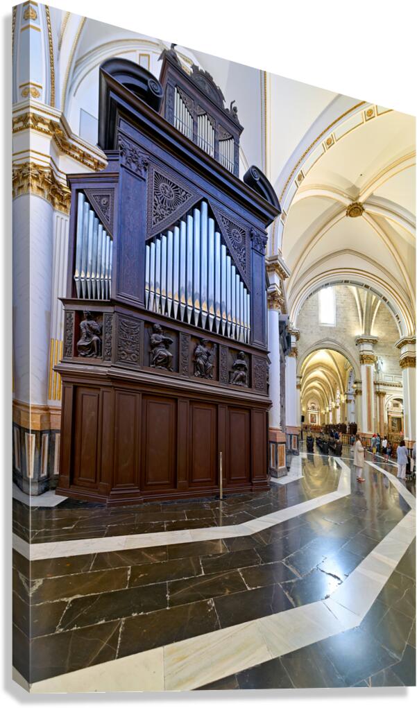 Valencia Cathedral features a large organ in the main hall