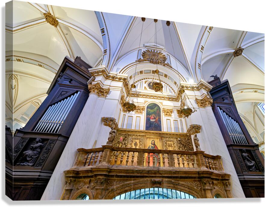 Visit to the cathedral of valencia in spain