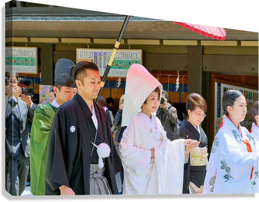 Traditional wedding ceremony at Meiji Jingu Shinto shrine in Tok
